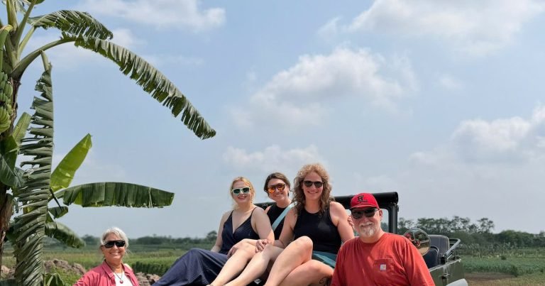 Hanoi Vintage Jeep Tour Guide: Soviet UAZ Adventures & Sights