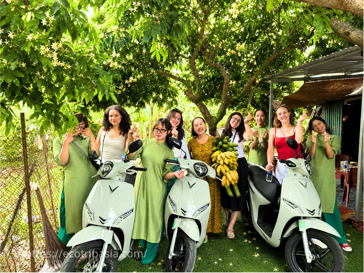 Guests Meeting Local Residents — hanoi city tour with female riders by Eco Trip Asia