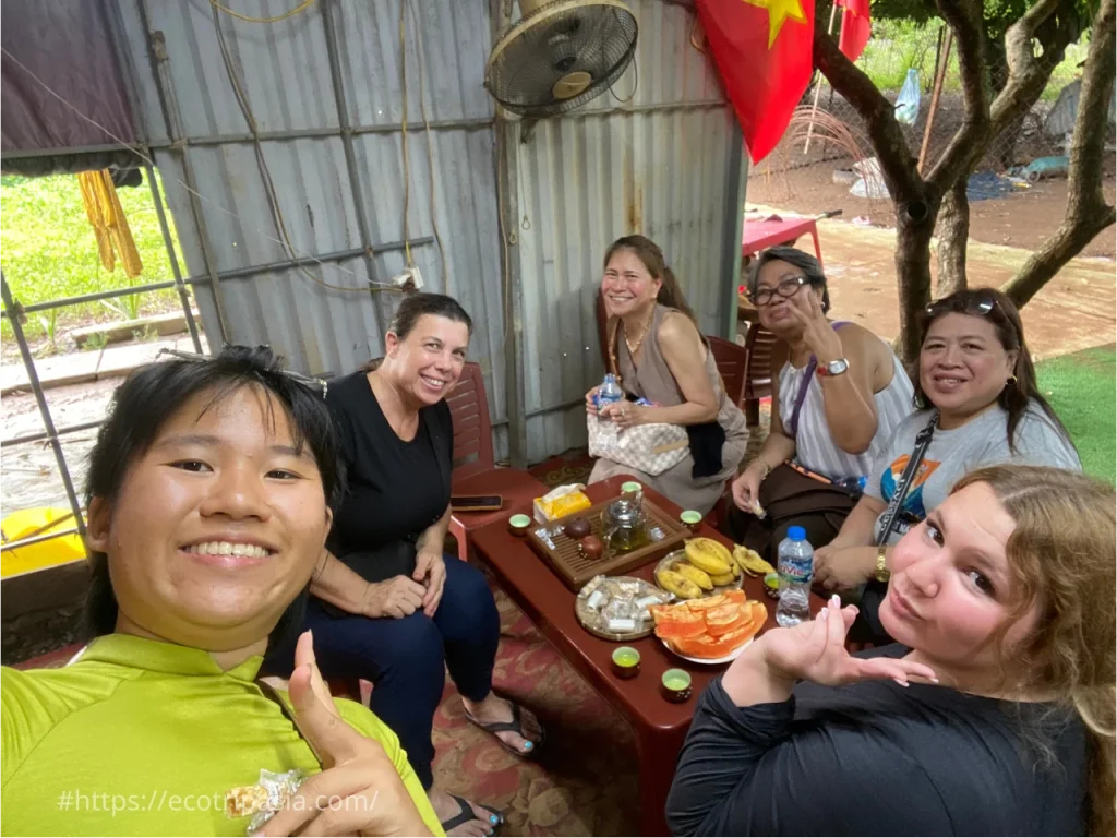 Hanói en jeep medio día con comida local