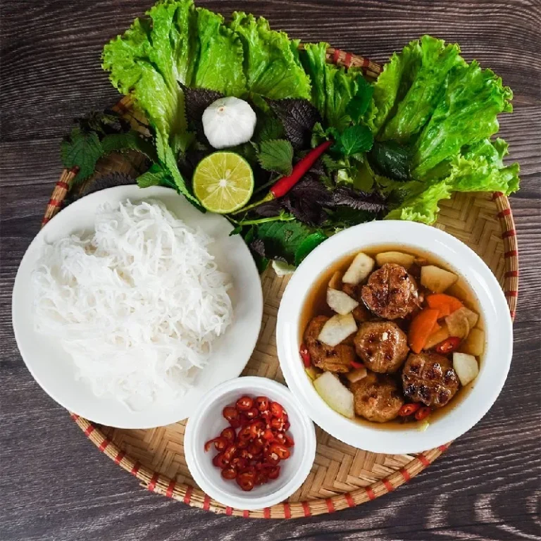 Hanoi Authentic Michelin Bun Cha Street Food Female Riders