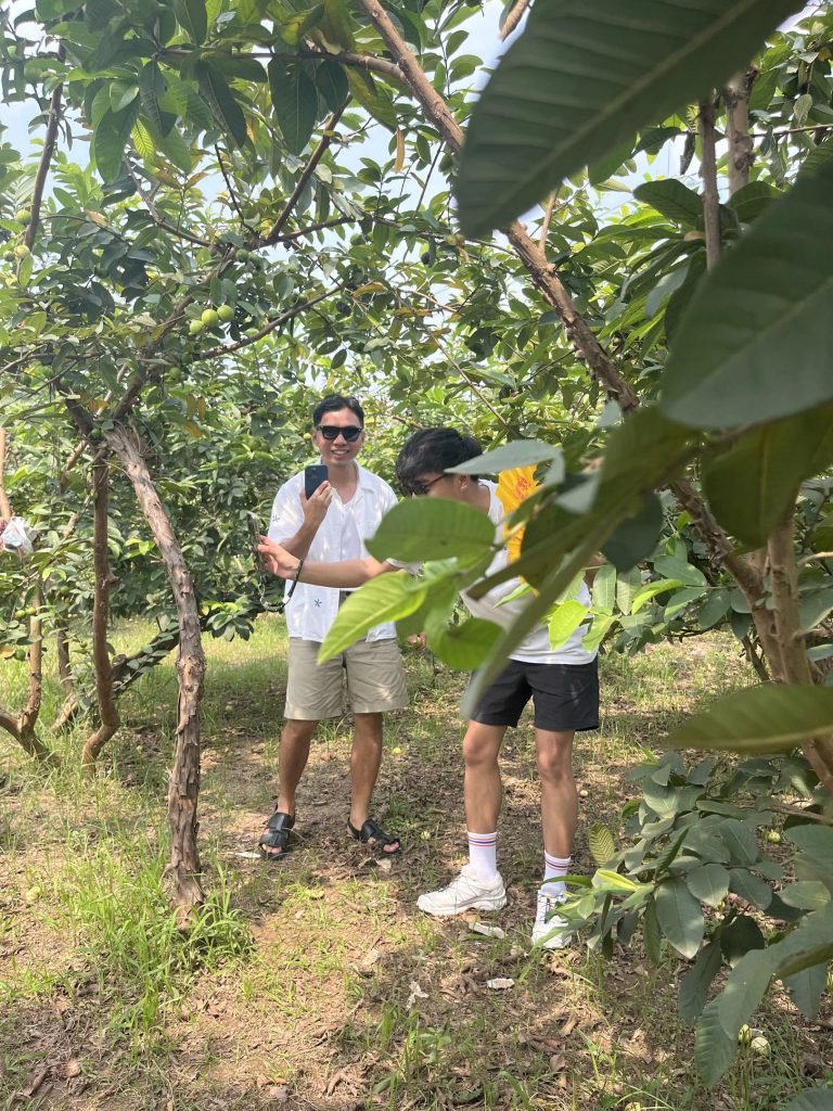 Hanoi Electric Scooter Tour to Bat Trang Pottery Village — 5