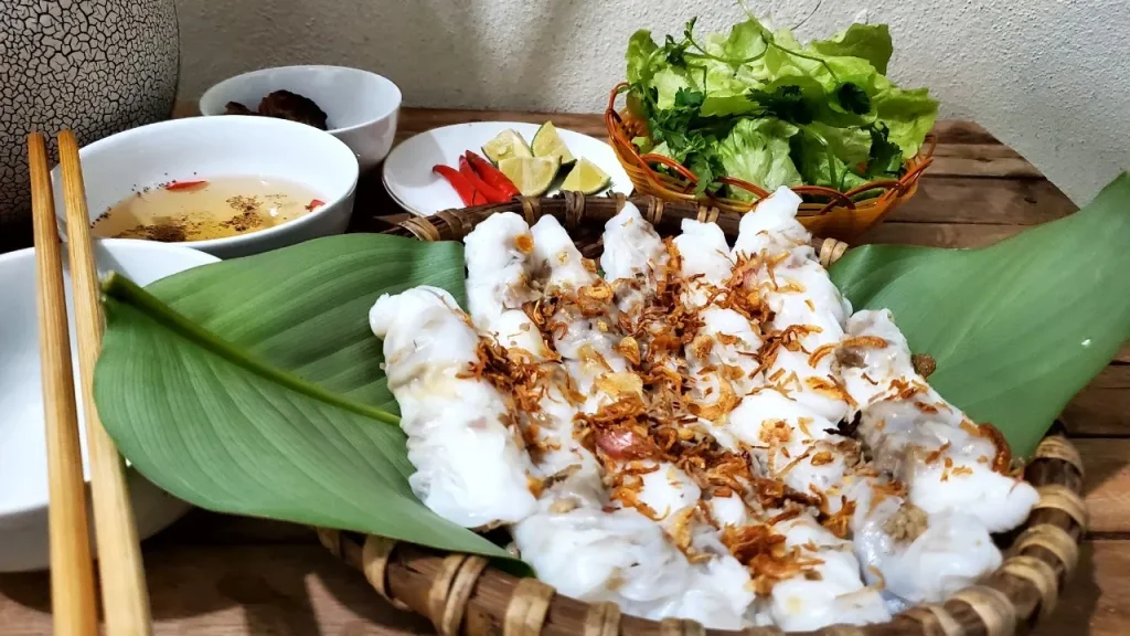Hanoi Traditional Family Eatery Pho Ga Bun Cha