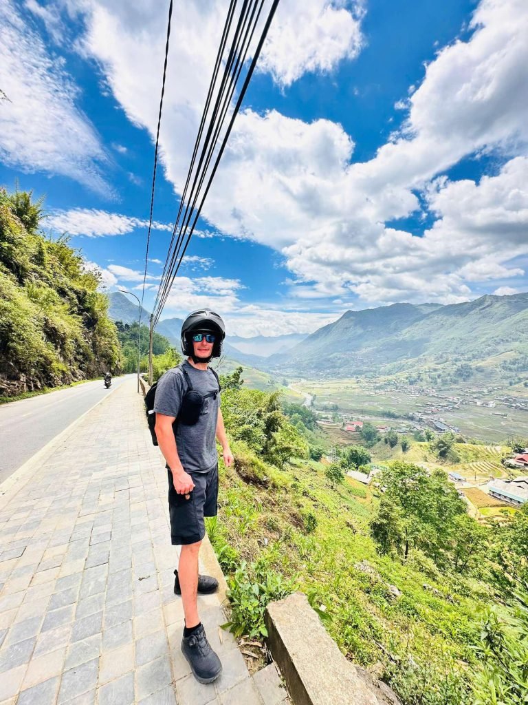 Sapa Jeep Tour: O Quy Ho Pass, Silver Waterfall & Rong May Glass Bridge — 7